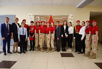 Яр Чаллыда «Яшь армия» хәрәкәтендә катнашучыларны бүләкләделәр