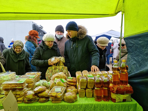 В Набережных Челнах начались сельхозярмарки