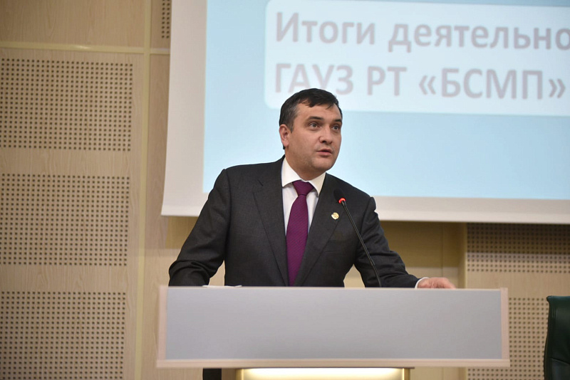 Наил Мәһдиев медицина җәмәгатьчелегенә эше өчен рәхмәт белдерде