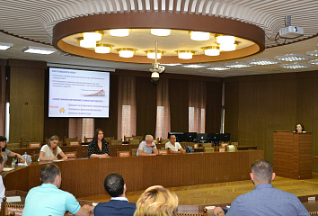 Башкарма комитетта эшмәкәрләр өчен семинар узды