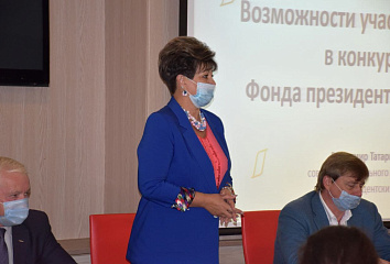 Яр Чаллыда коммерцияле булмаган оешмалар өчен семинар оештырылды