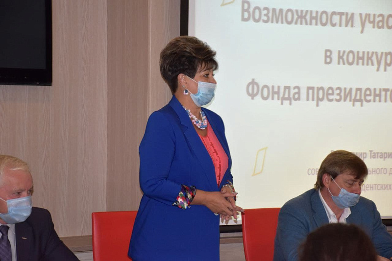 Яр Чаллыда коммерцияле булмаган оешмалар өчен семинар оештырылды