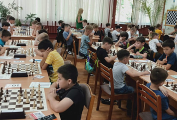 В Челнах стартовали шахматные соревнования «Челны опен - 2023»