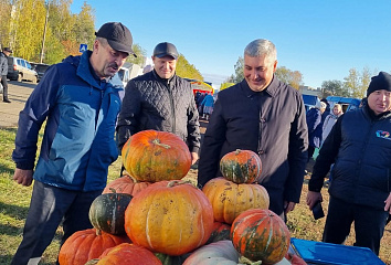 Мөслимлеләр Яр Чаллыга ярминкә белән килделәр