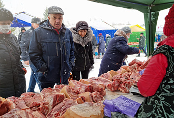 Шәһәрнең өч ярминкәсенә 10 тоннадан артык шикәр китерелгән