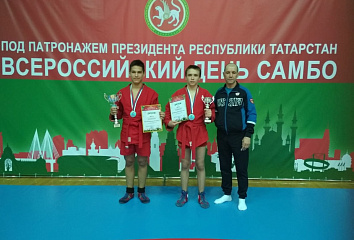 Чаллы самбочылары ярышларда медальләр яулады