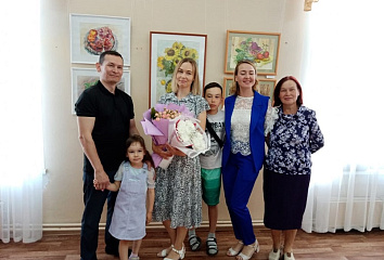 В городской библиотеке открылась выставка акварелиста