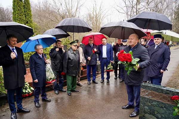 Наил Мәһдиев Мәскәүдә академик Ренат Акчуринны искә алды