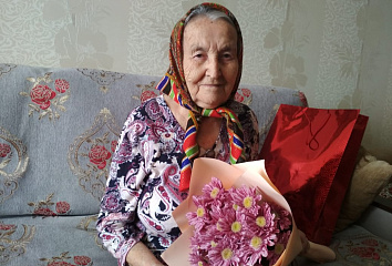 Ветерана Великой Отечественной войны поздравили с 90-летним юбилеем