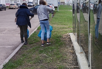 В Набережных Челнах ежедневно идет уборка города