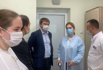 Челнинскую поликлинику посетили эксперты из Санкт-Петербурга