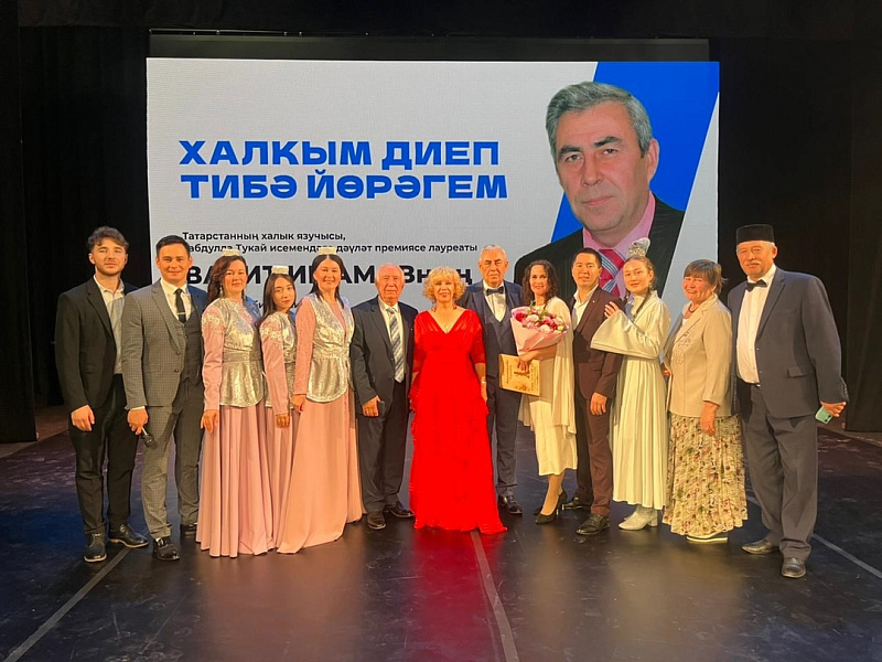 Челнинского писателя поздравили с 70-летием