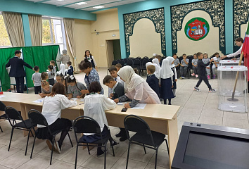 Школьники выбирают спикеров