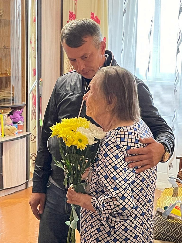 С вниманием и заботой