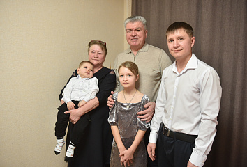 Наиль Магдеев посетил семью Мухаметовых