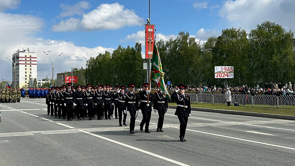 В Параде Победы принимают участие свыше 1 500 участников (фоторепортаж)
