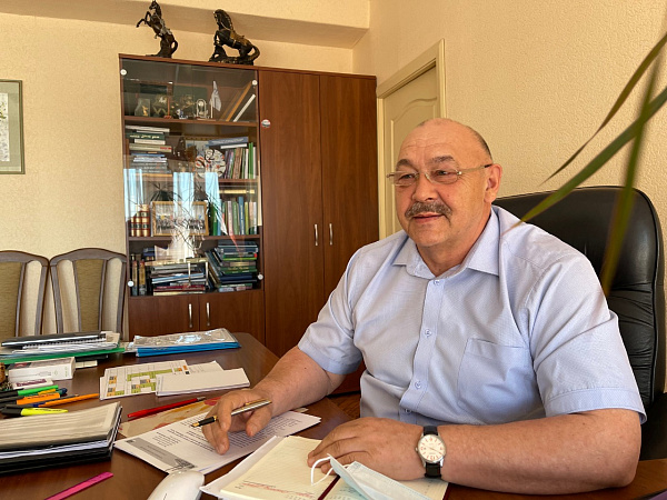 Наиль Магдеев: «Высокий показатель школьника на ЕГЭ – это общий результат работы родителей и педагогов»