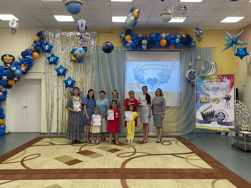 Юные челнинцы учатся родному языку при помощи мультфильмов