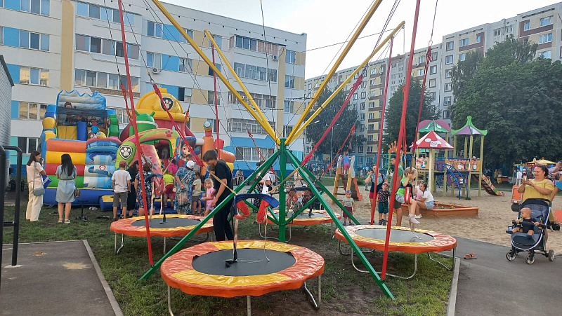 Челнинцы проводят праздники двора