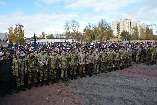 В Набережных Челнах продолжается отправка мобилизованных граждан