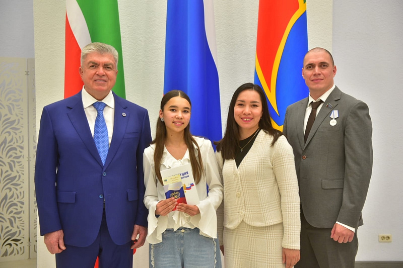 Яшь чаллылыларга паспортлар тапшырылды