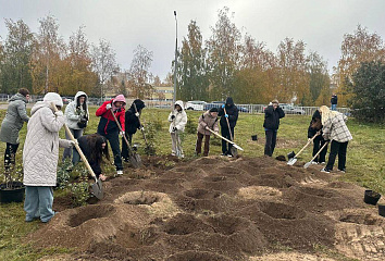 Более 700 челнинцев приняли участие в субботнике