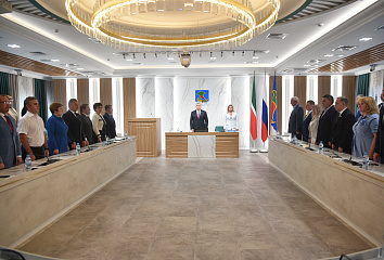 Челнинские депутаты Горсовета одобрили повышение зарплат работникам муниципальной сферы