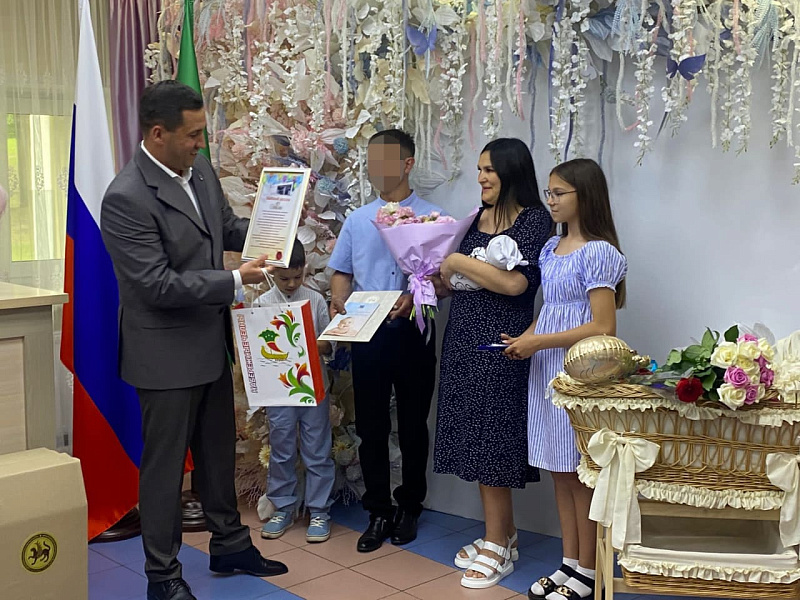 КБМҮдә тантаналы рәвештә яңа туган баланы каршылау узды