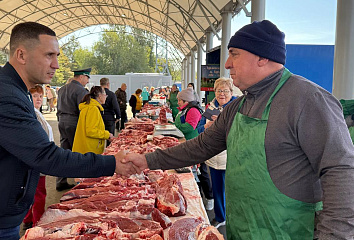Сельхозярмарки в Набережных Челнах начали свою работу