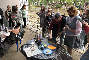 Юных дизайнеров учат создавать картины в стиле «SPRAY ART»