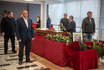 Яр Чаллы шәһәрендә Валерий Макаров белән хушлаштылар