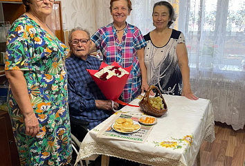 Ветераны принимают поздравлнения