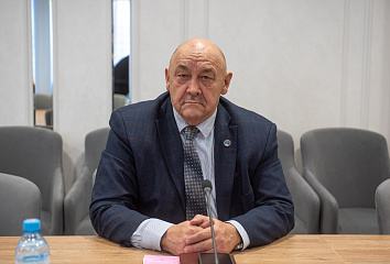 Для челнинских детей прошло почти 700 новогодних праздников