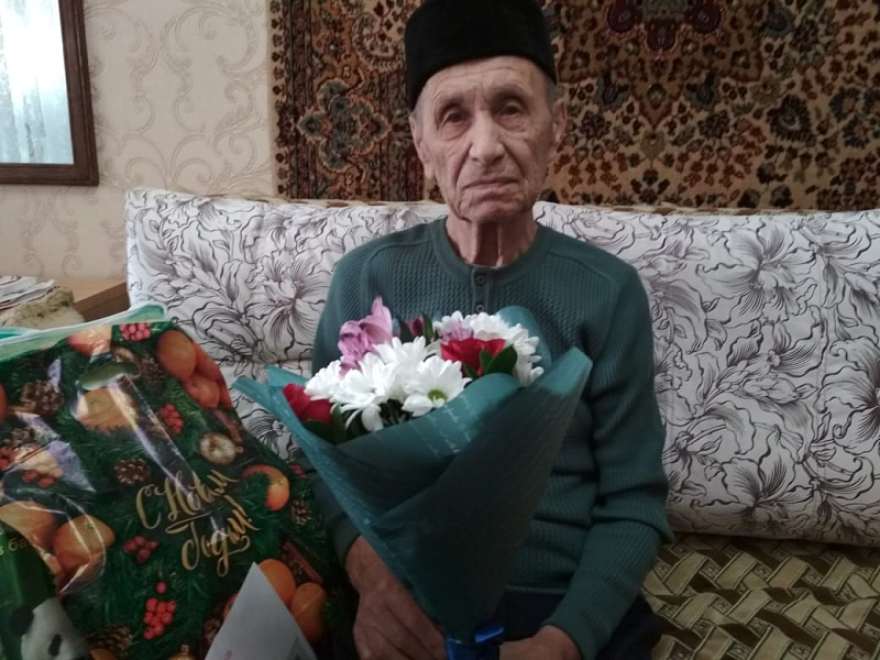 Труженик тыла отмечает 90-летний юбилей