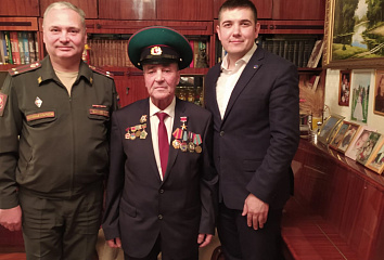 Челнинца поздравили с Днем Героев Отечества