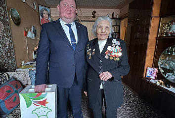 В Набережных Челнах навестили жительниц блокадного Ленинграда