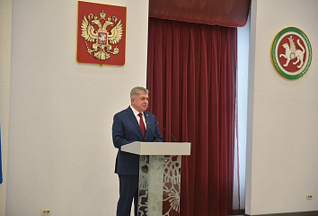 В челнинском Дворце торжеств состоялась церемония имянаречения