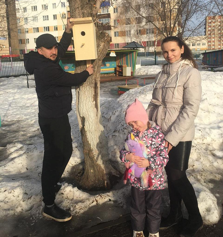 Челнинские дети и их родители участвуют в марафоне «Помоги пернатому»