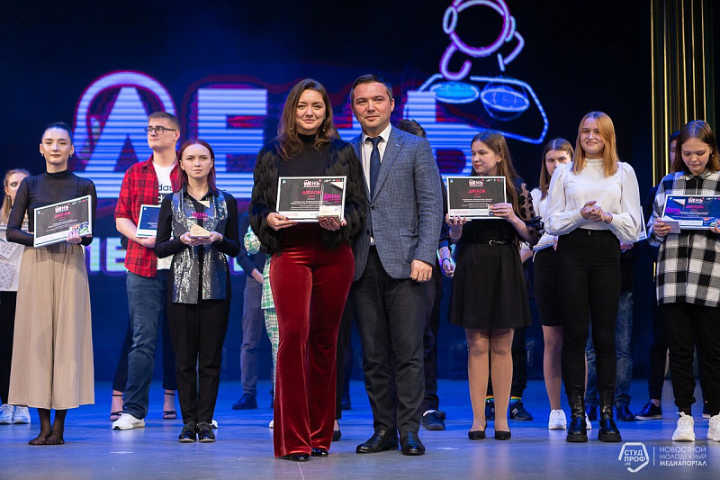 В Набережных Челнах подвели итоги фестиваля студенческого творчества «День первокурсника-2021»