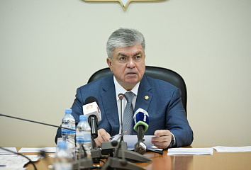 Наил Мәһдиев: «Мәктәп укучыларының хезмәт хакы лаеклы булырга тиеш»