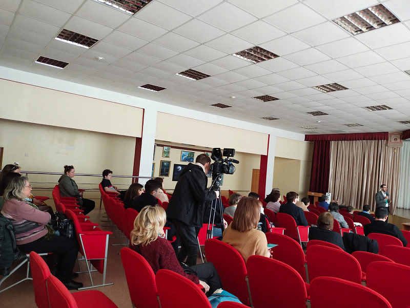 Челнинцы приняли участие в открытых встречах по программе «Наш двор»