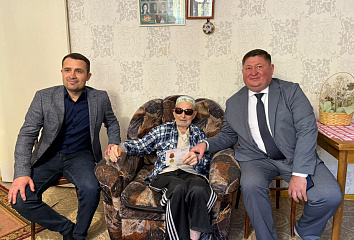 В Автозаводском районе поздравили ветеранов и тружеников тыла