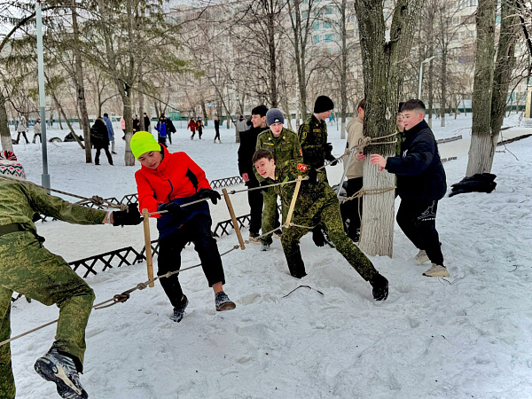 Үзәк районы укучылары каршылыклар полосасын үтү буенча ярышты