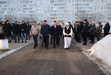 Ураза-байрам: в мечетях Челнов прошли праздничные намазы