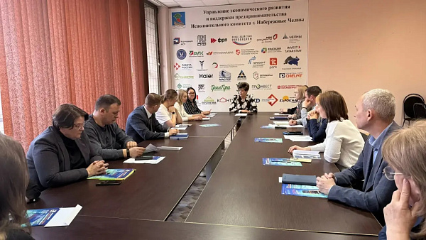 Оешма вәкилләренә салым йөкләмәләрен үтәмәүнең тискәре нәтиҗәләре аңлатылды