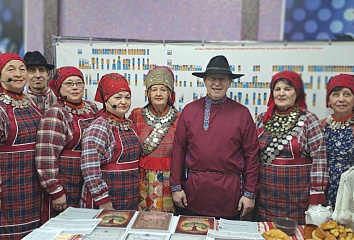Родословные, костюмы и традиции: как семьи Татарстана провели республиканский фестиваль
