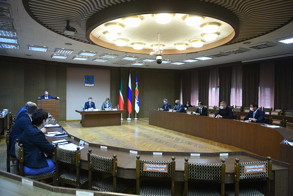 В Набережных Челнах состоялось заседание комиссии Горсовета по регламенту, правопорядку и вопросам обеспечения безопасности населения